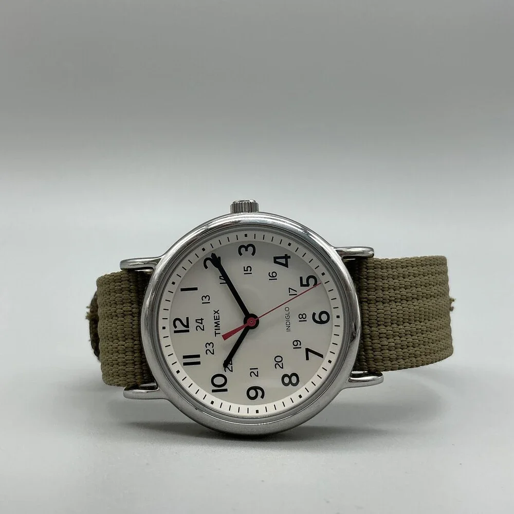 Timex Weekender T2N651 Mens Watch 38mm Khaki Nylon Indiglo Analog New Battery